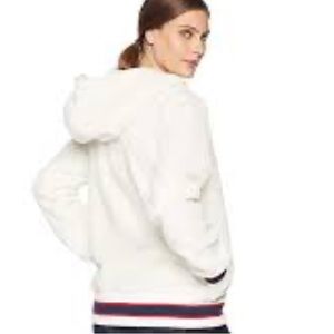 NWOT Ugg Sweatshirt XL